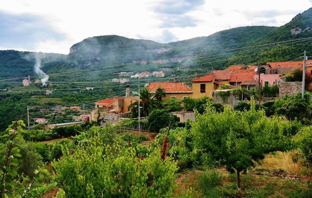 Agriturismo Barilaro Finale Ligure Bagian luar foto